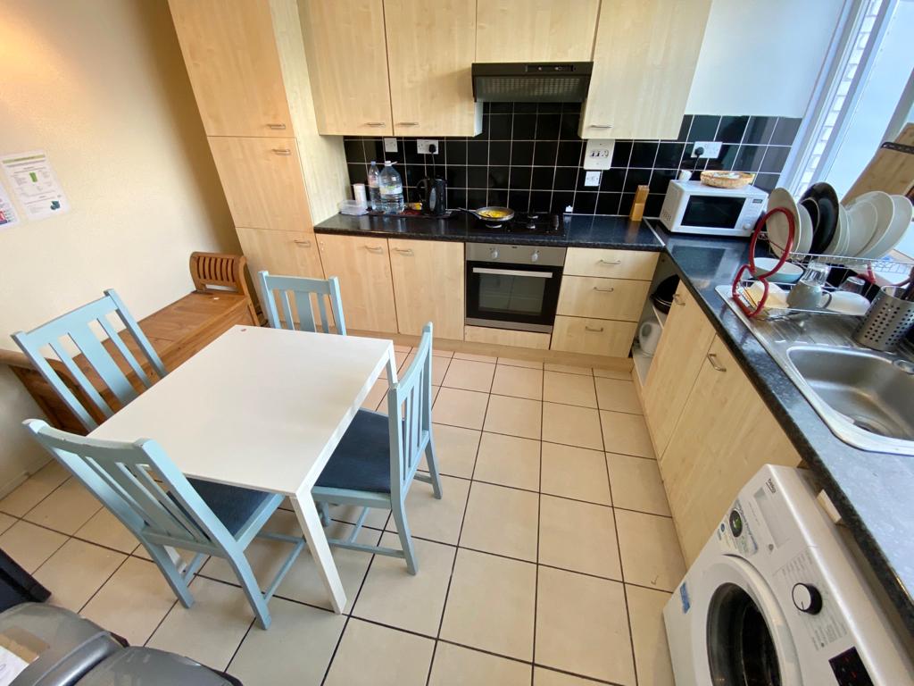 Double room near Oval